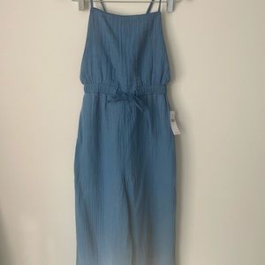 BNWT AE romper. Cropped length